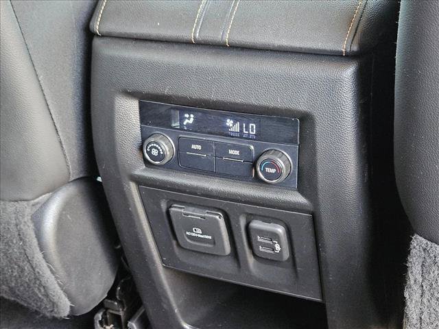 Used 2020 Chevrolet Traverse RS FWD image 22