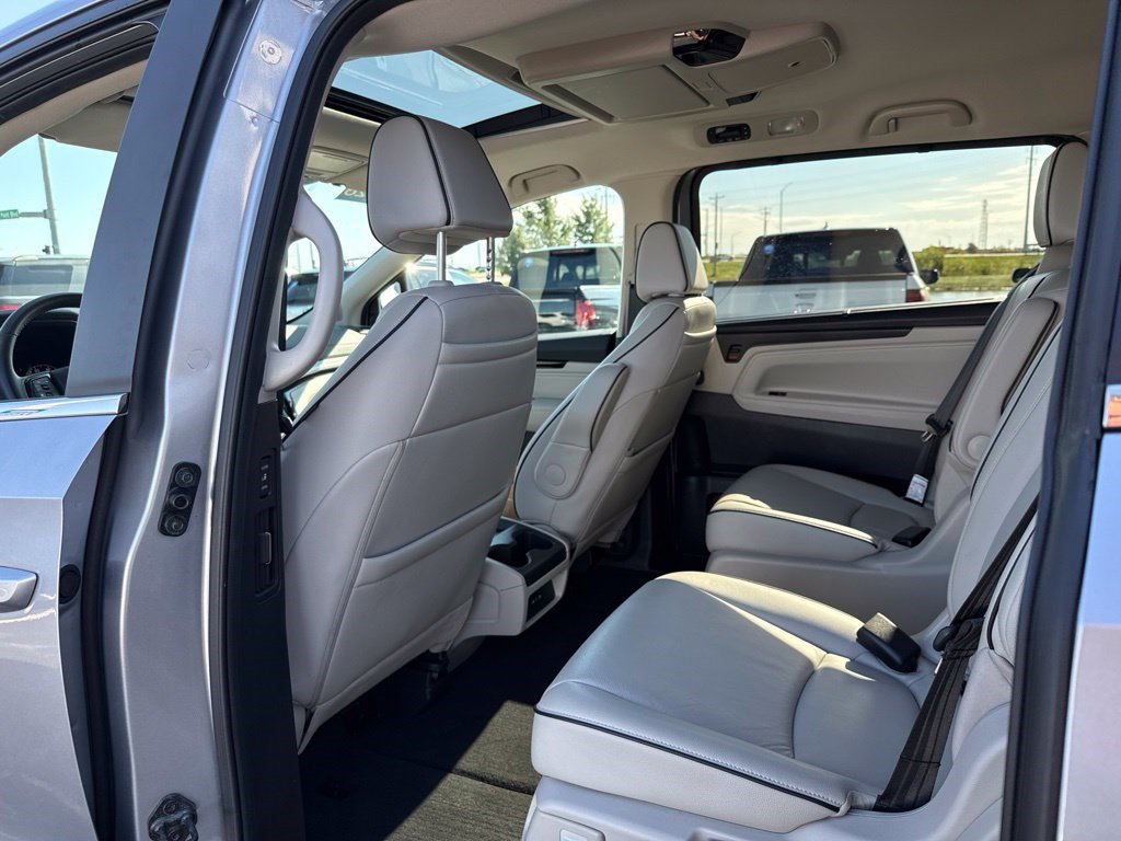 Certified 2026 Honda Odyssey Touring image 16