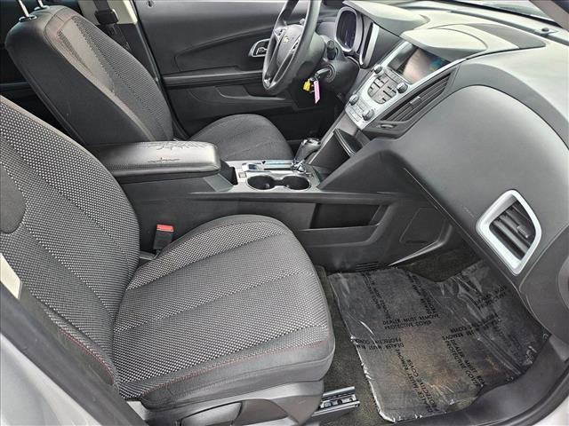 Used 2017 Chevrolet Equinox LS image 17