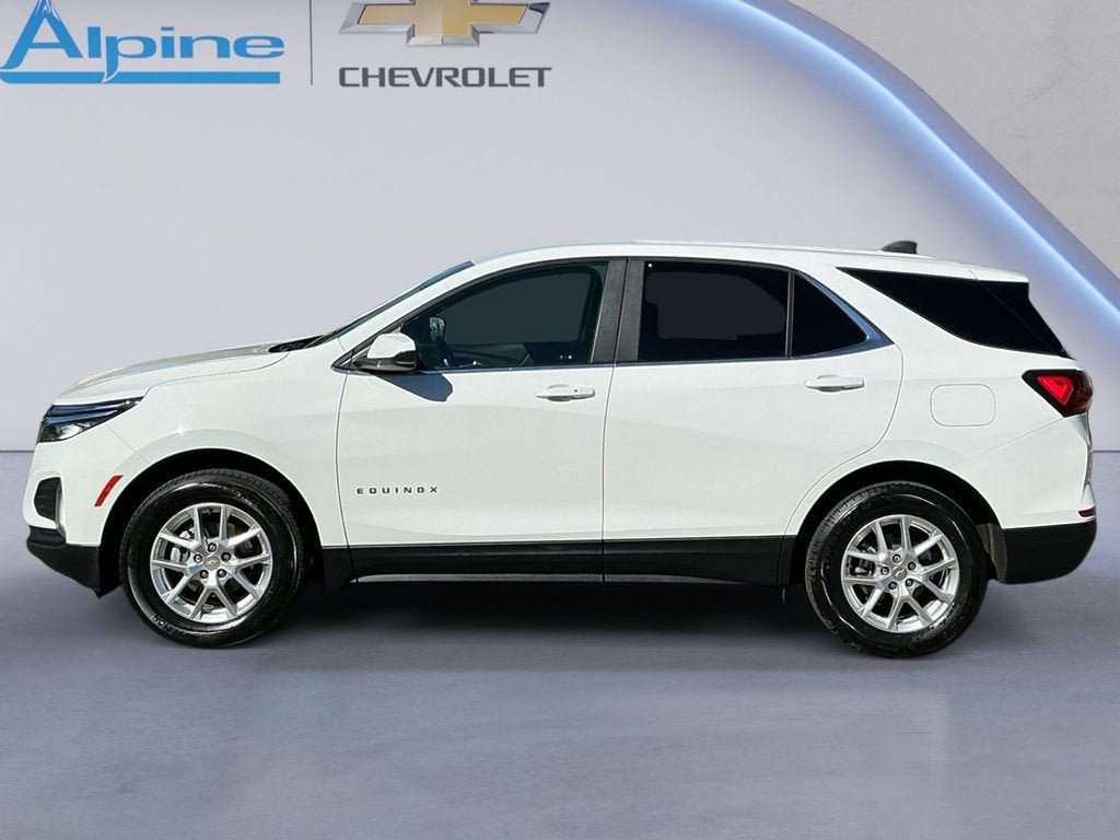 Used 2024 Chevrolet Equinox LT AWD/4WD image 2