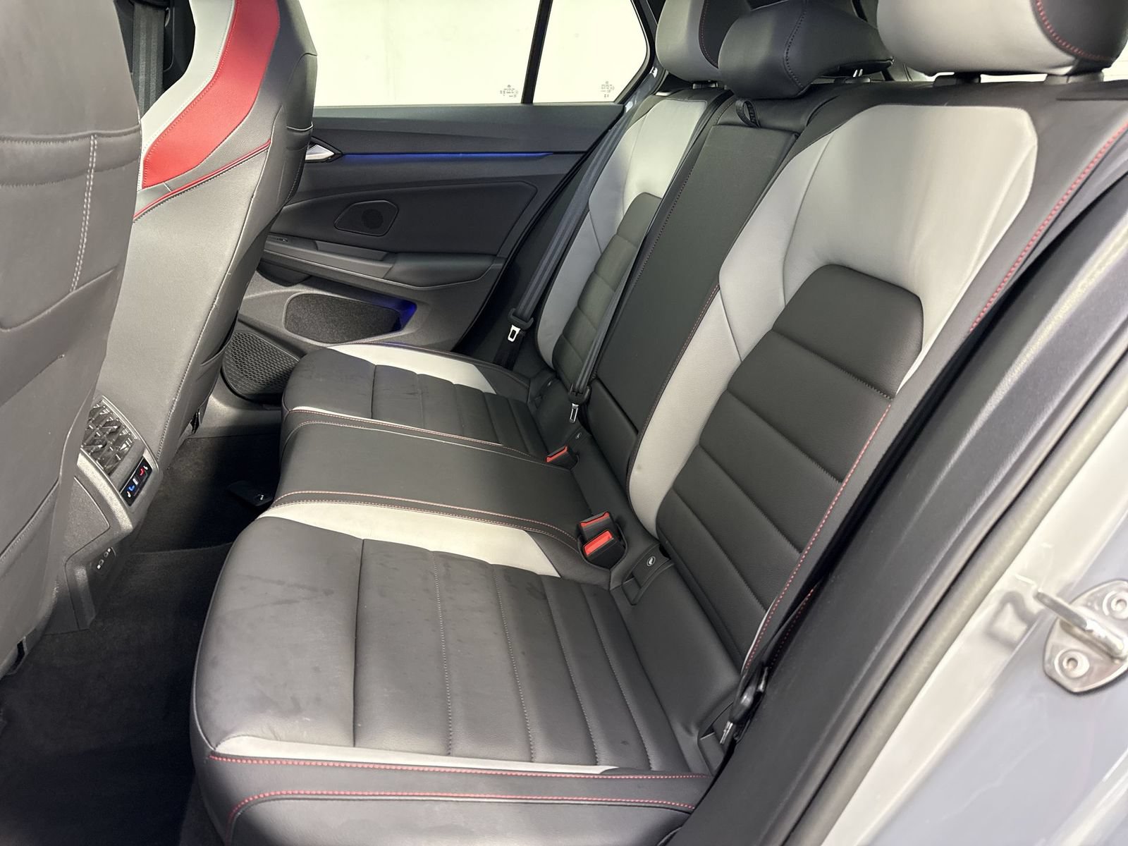 Used 2023 Volkswagen GTI Autobahn FWD image 21