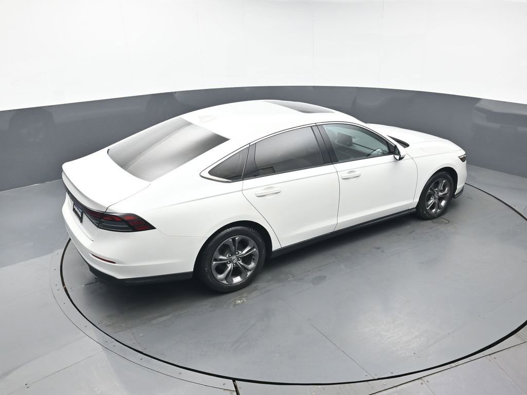 Certified 2023 Honda Accord EX image 38