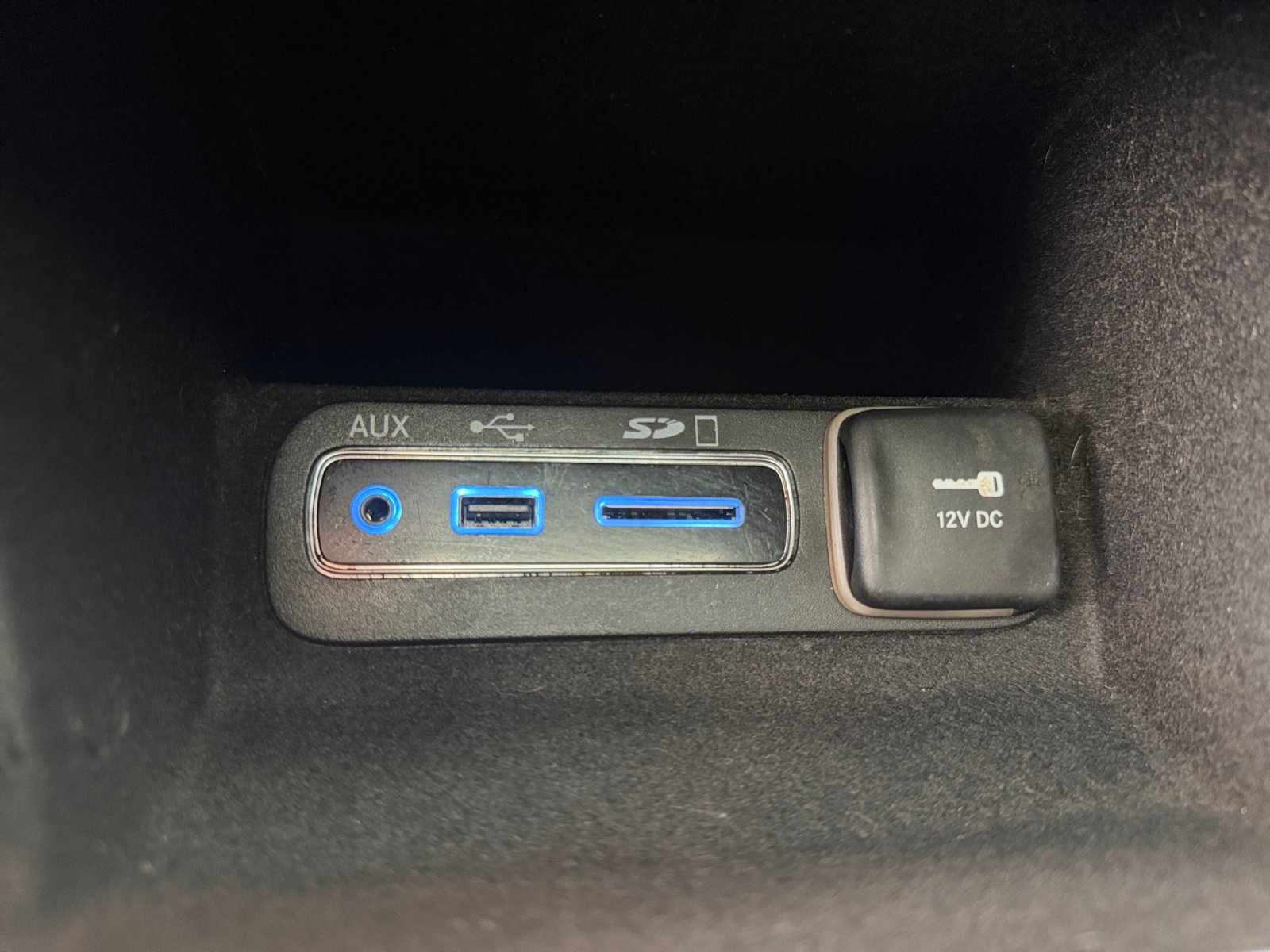 Used 2017 Jeep Grand Cherokee SRT AWD/4WD image 16