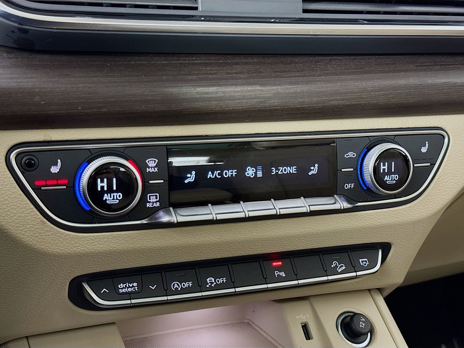 Used 2023 Audi Q5 2.0T Premium w/ Convenience Package image 15