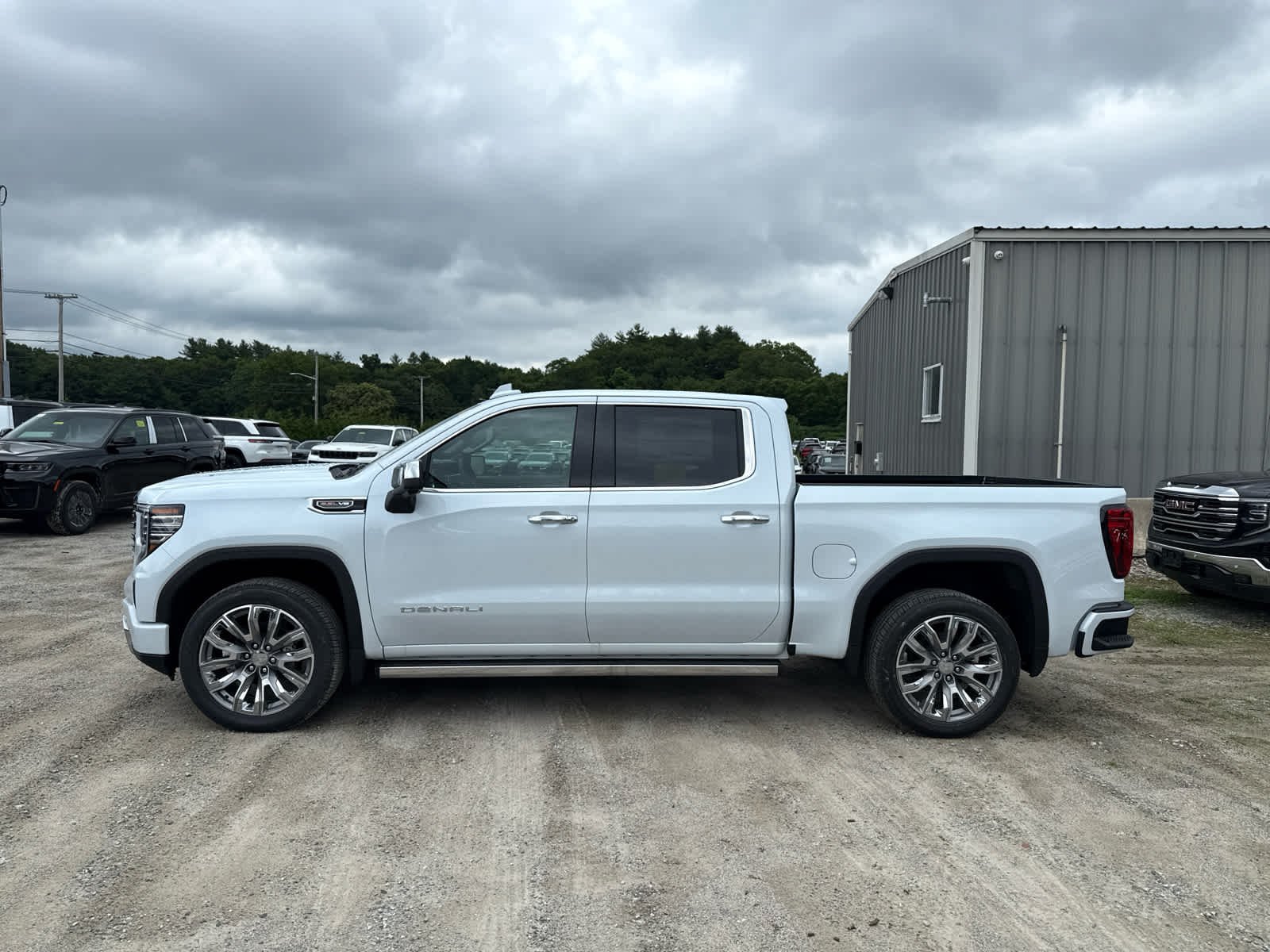 New 2026 GMC Sierra 1500 Denali w/ Denali Reserve Package AWD/4WD image 2