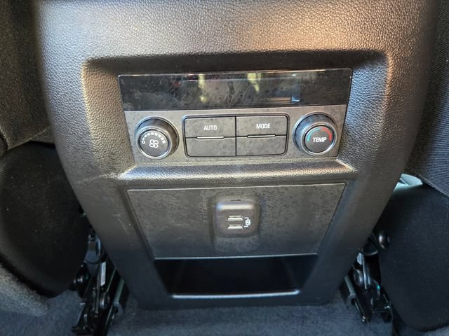 Used 2023 Chevrolet Traverse LT AWD/4WD image 15