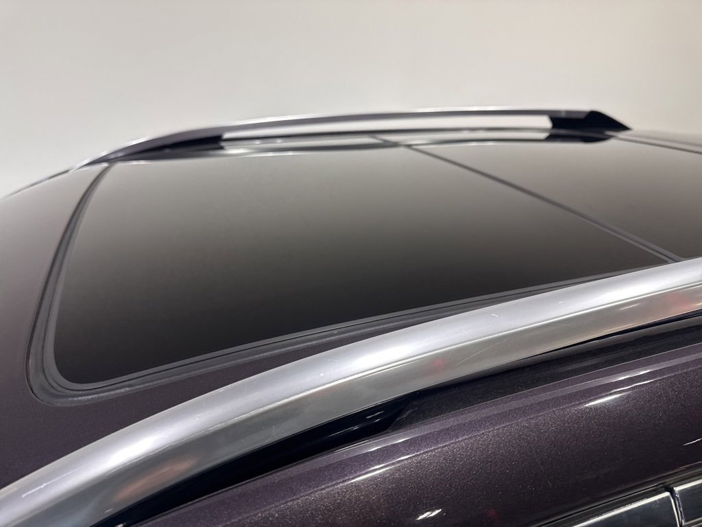 Used 2015 Cadillac SRX Luxury w/ Driver Awareness Package image 10