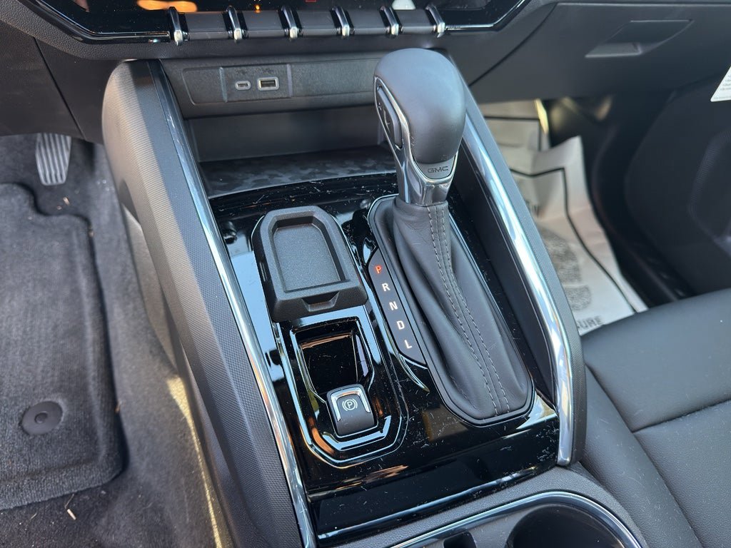 New 2026 GMC Canyon Elevation w/ Convenience Package image 14
