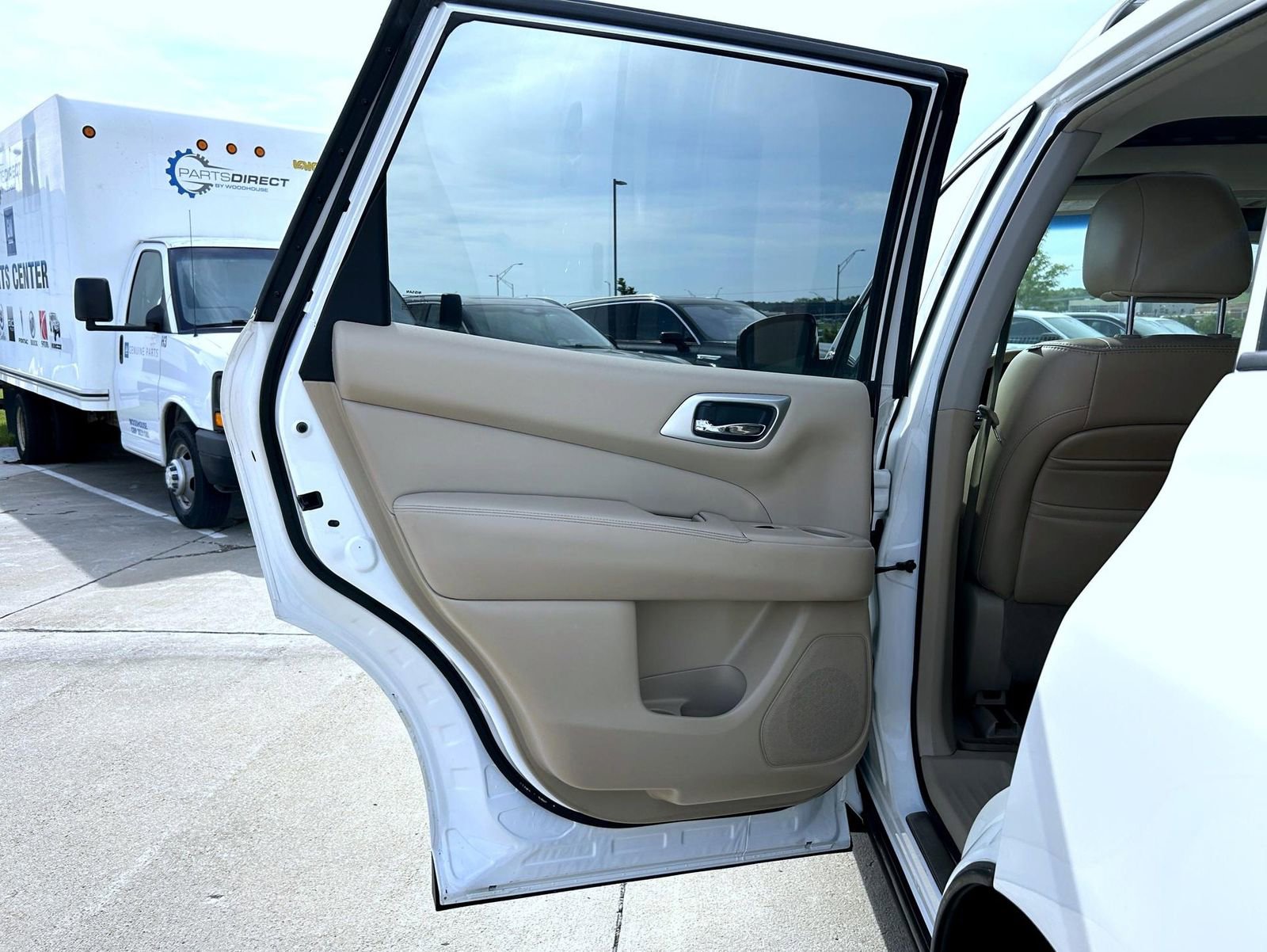 Used 2013 Nissan Pathfinder SL w/ SL Premium Pkg AWD/4WD image 22
