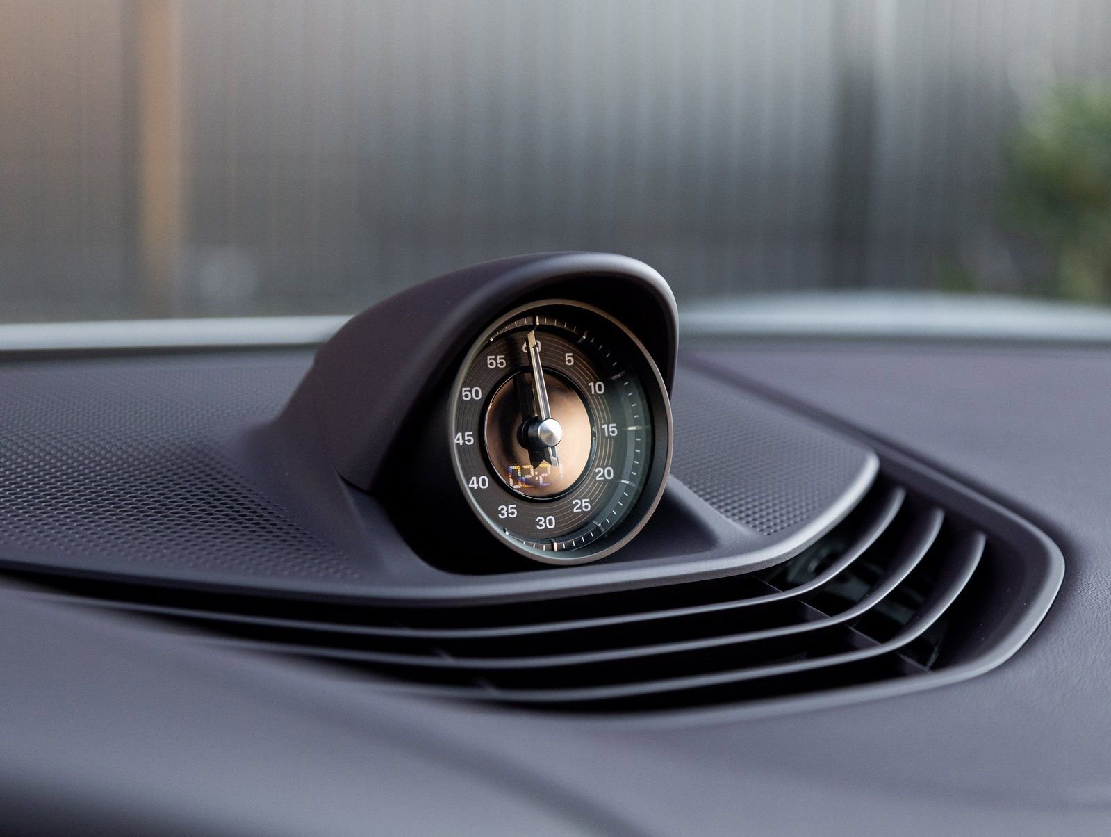 New 2026 Porsche Taycan Turbo S image 25