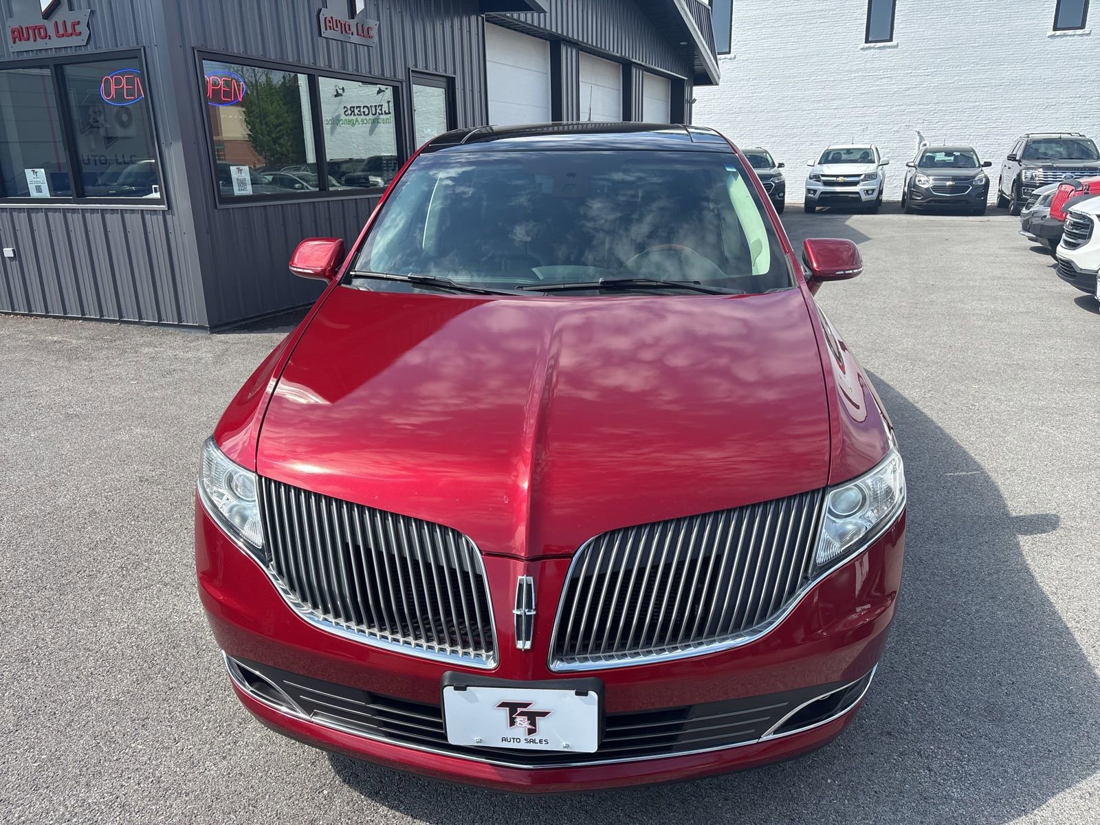 Used 2016 Lincoln MKT AWD w/ Equipment Group 201A image 9