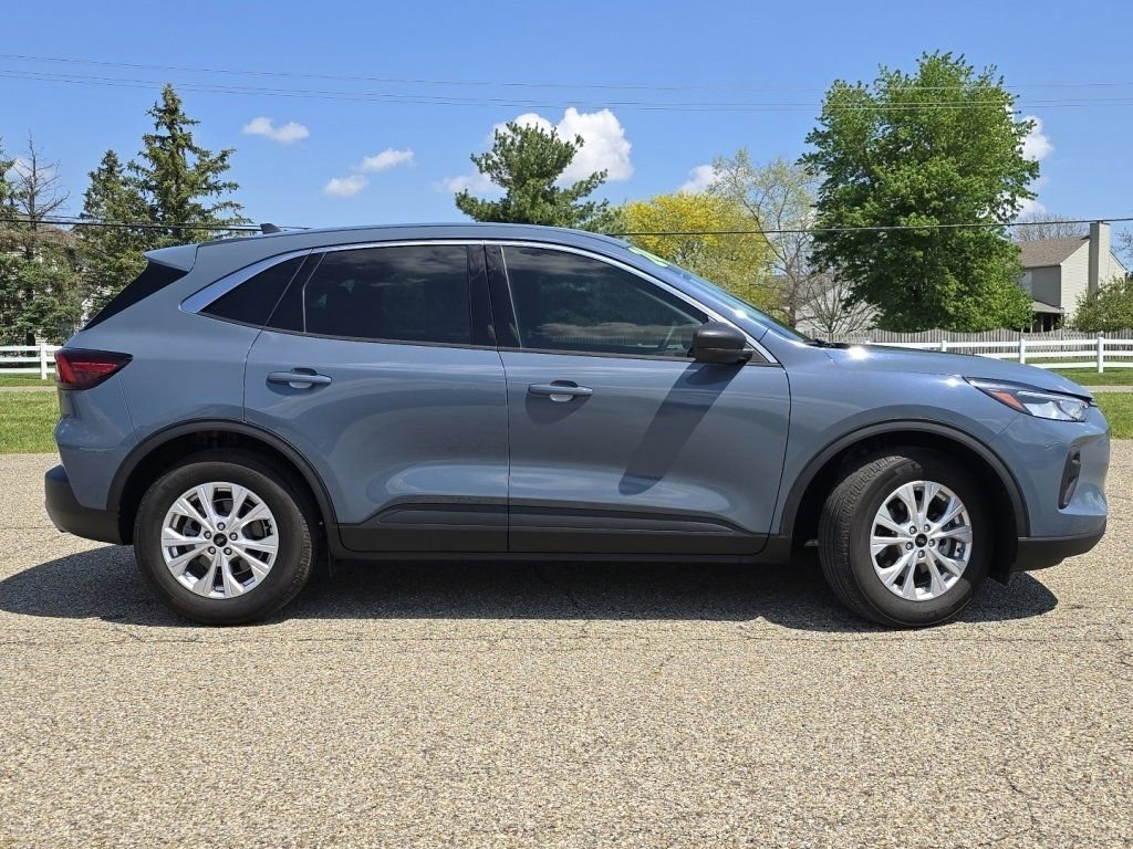 Used 2024 Ford Escape Active FWD image 18