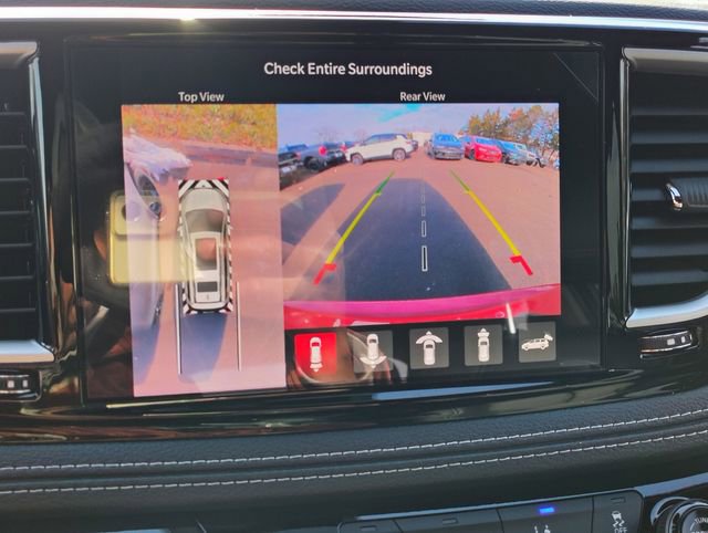 New 2026 Chrysler Pacifica Select w/ S Appearance Package image 3