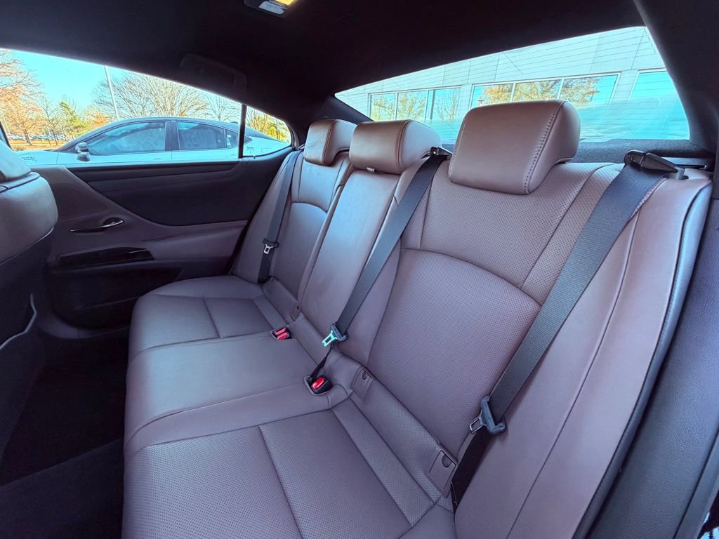 Certified 2024 Lexus ES 350 w/ Premium Package image 14