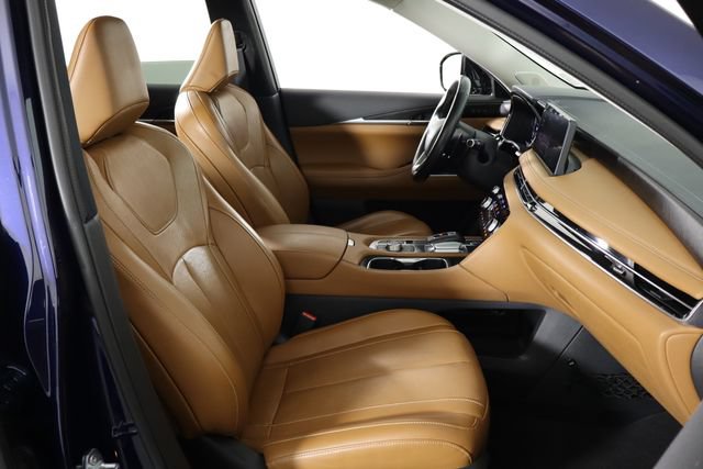 Used 2023 INFINITI QX60 Sensory w/ Cargo Package FWD image 19