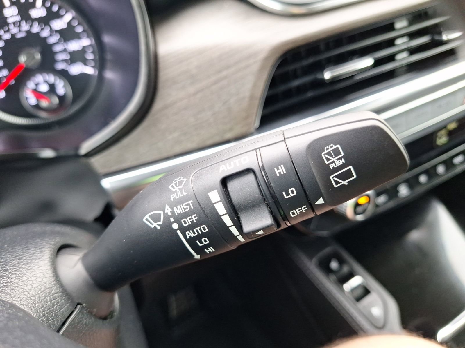 Used 2022 Kia Telluride SX w/ SX Prestige Package image 23