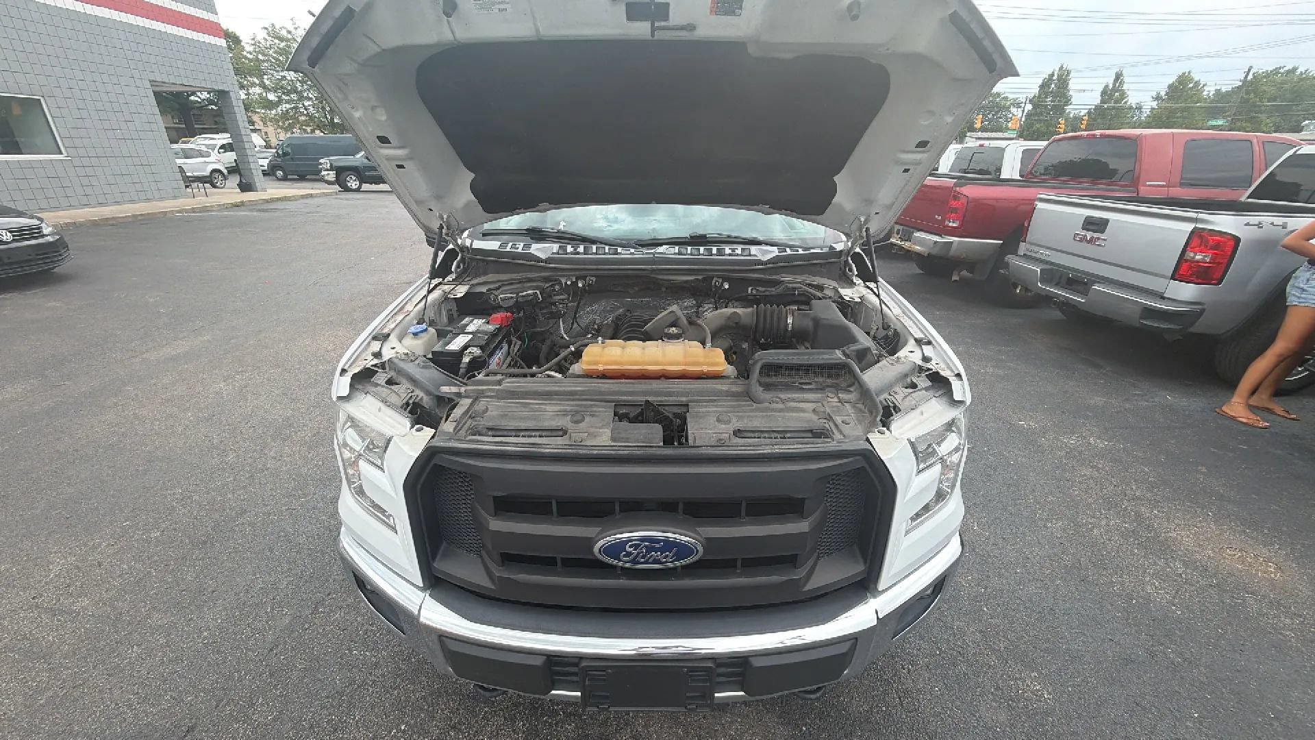 Used 2016 Ford F150 XL w/ Equipment Group 101A Mid AWD/4WD image 12