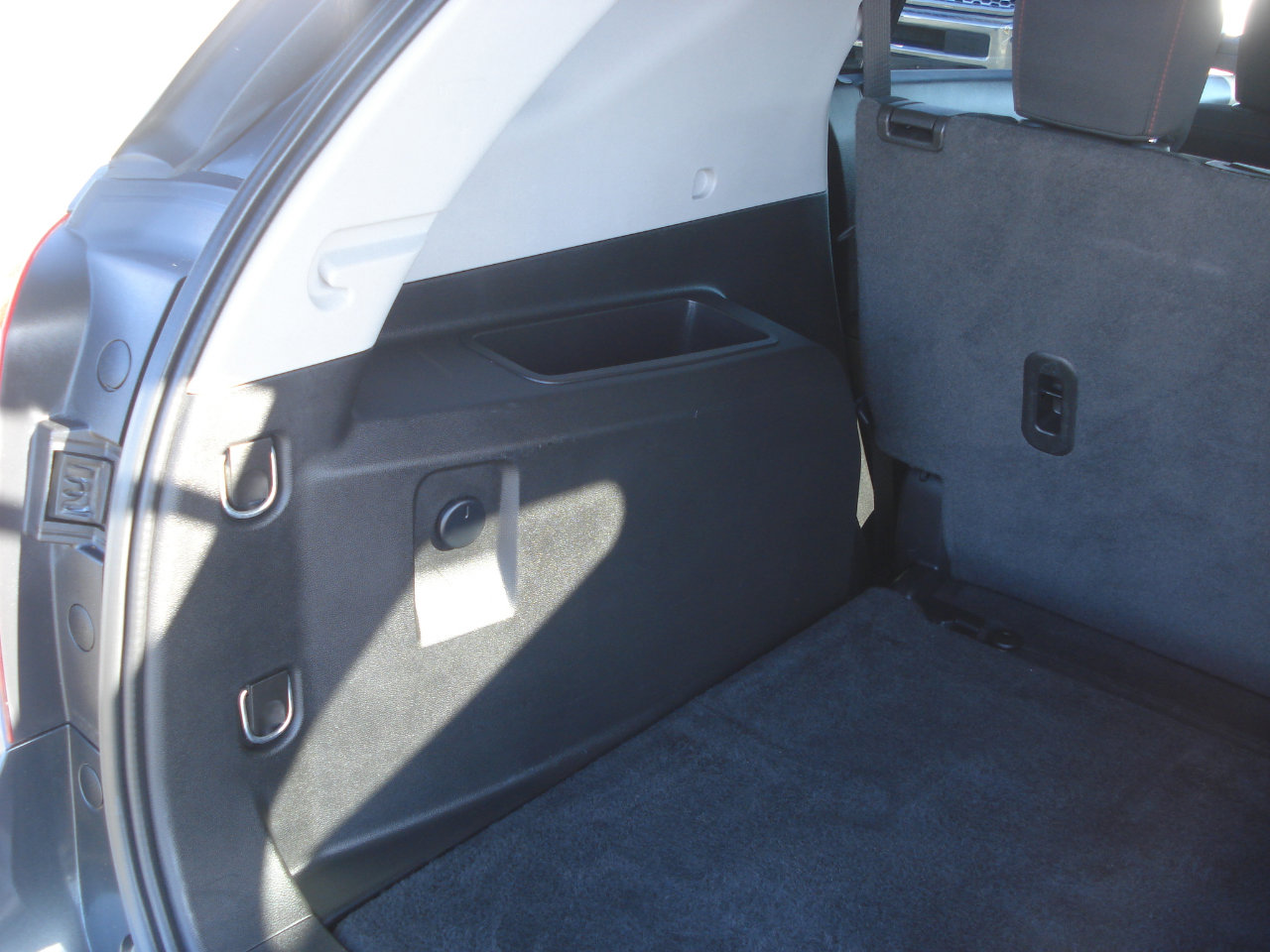 Used 2017 Chevrolet Equinox LS image 34