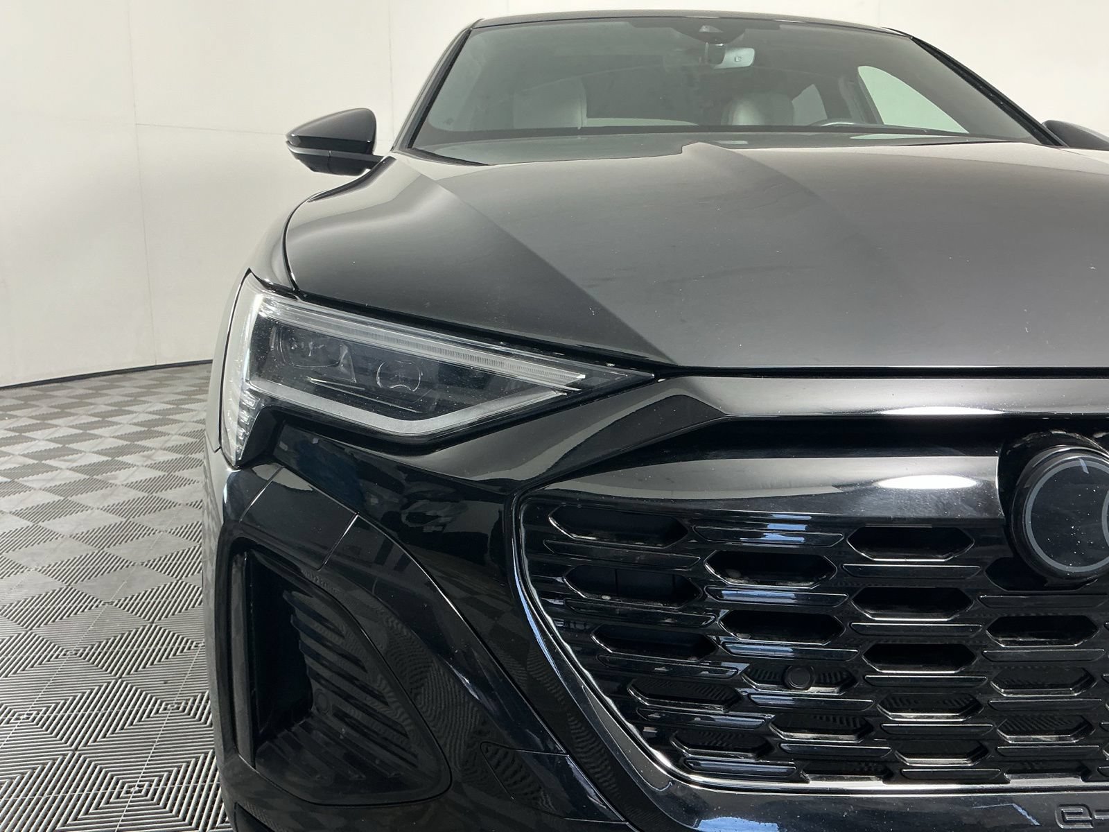 Used 2024 Audi Q8 e-tron Prestige w/ Prestige Package AWD/4WD image 21