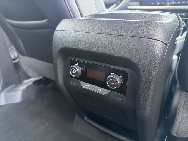 Certified 2026 Chevrolet Traverse LT FWD image 18