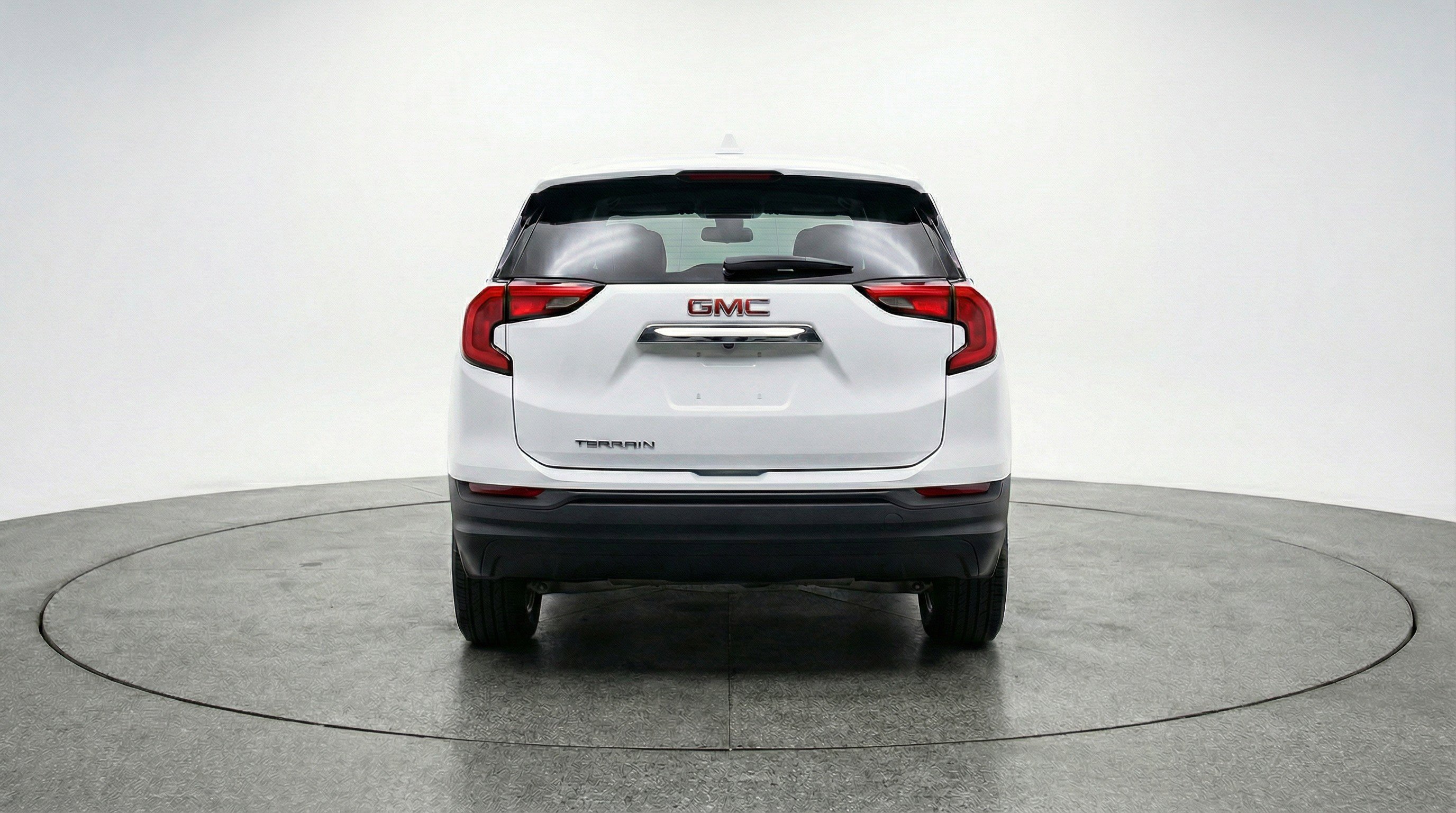Used 2024 GMC Terrain SLE FWD image 7