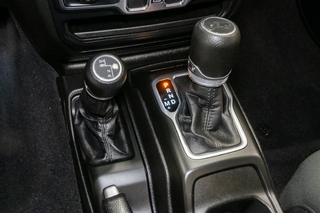 Used 2019 Jeep Wrangler Unlimited Sport S AWD/4WD image 22