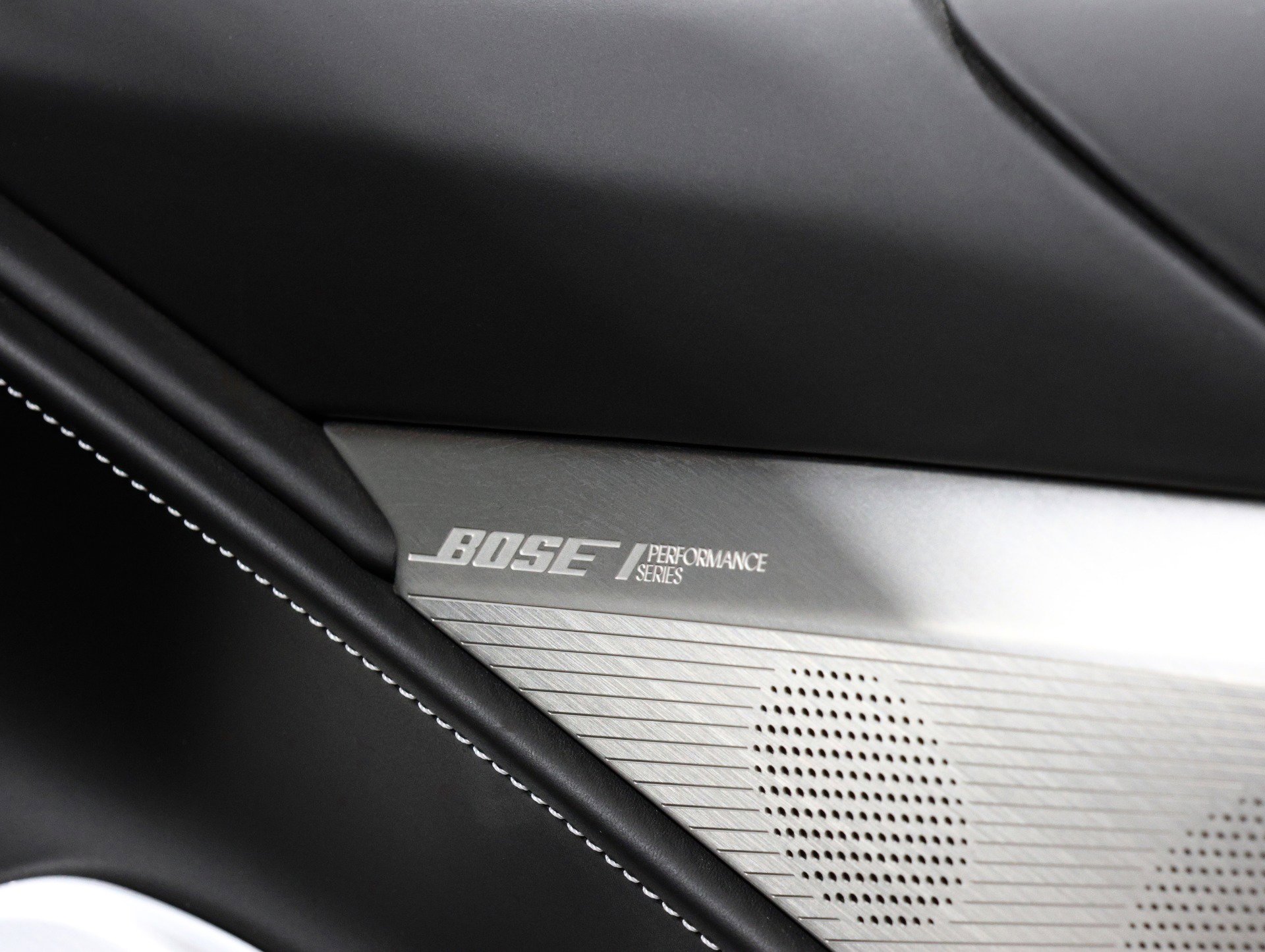 Used 2021 Chevrolet Corvette Stingray Premium Cpe w/ Z51 Performance Package image 13