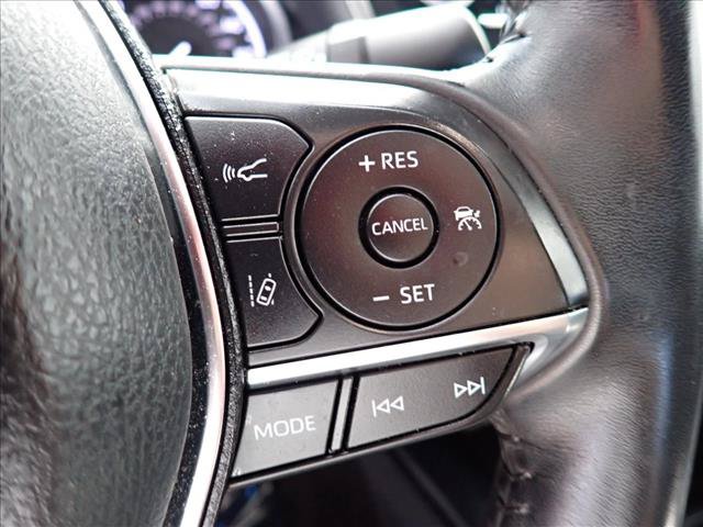Used 2020 Toyota Camry XLE w/ Sunroof Package FWD image 24