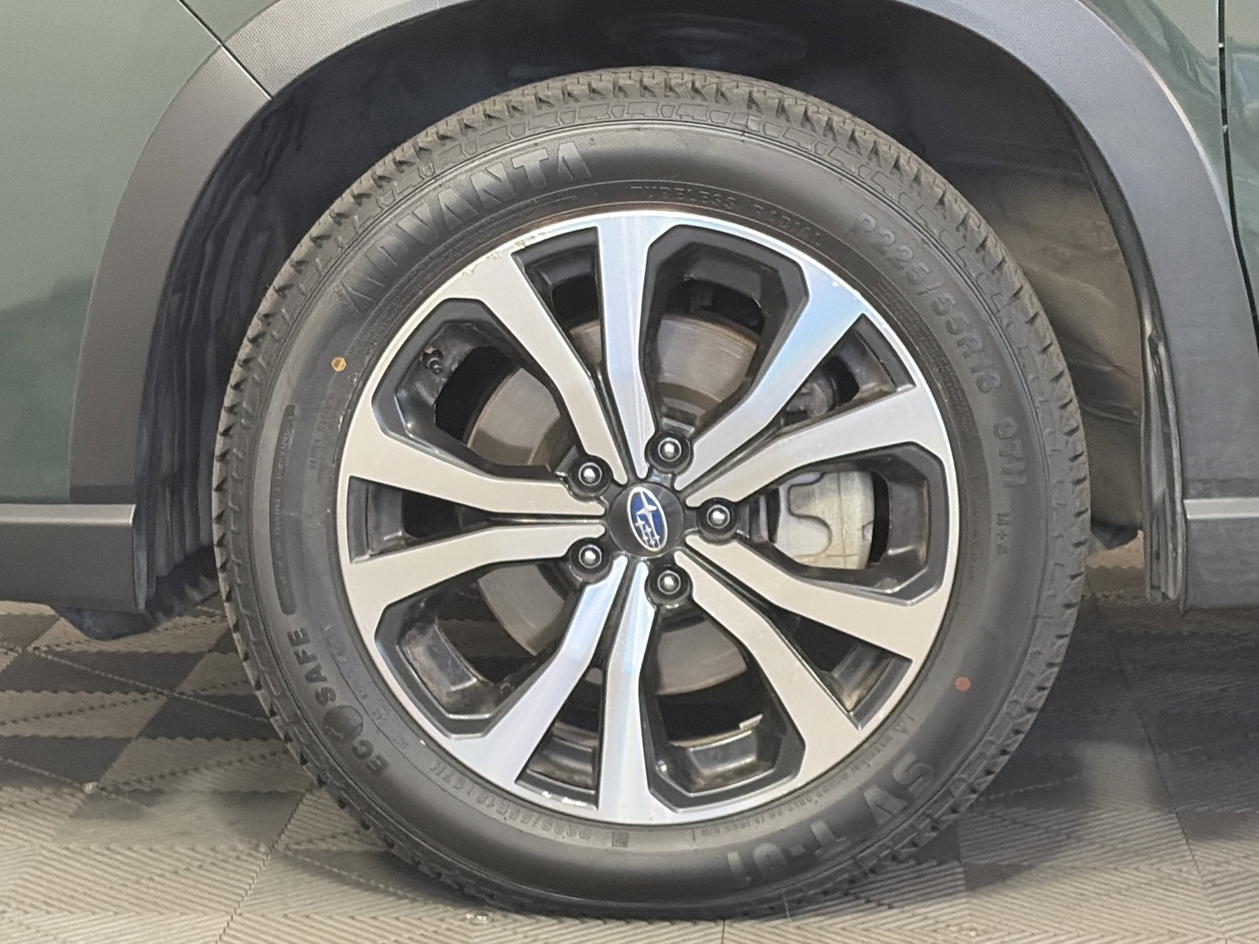 Certified 2023 Subaru Forester Limited image 17