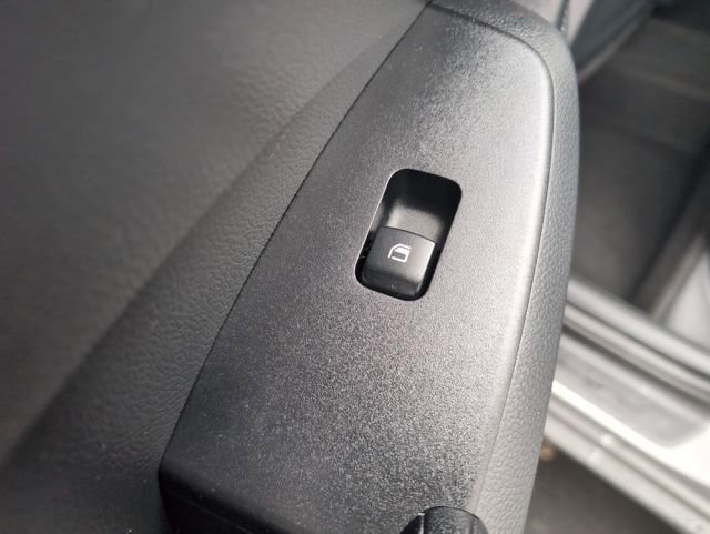 Used 2024 Kia Seltos LX image 11