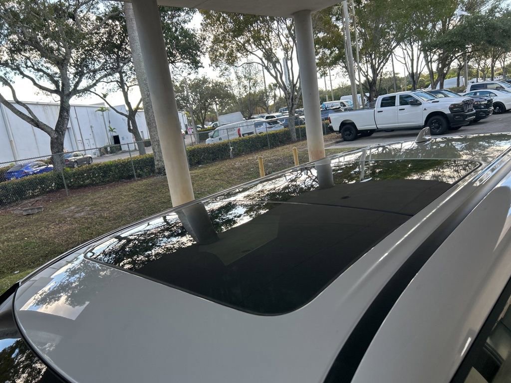 New 2026 Mitsubishi Outlander SE image 16