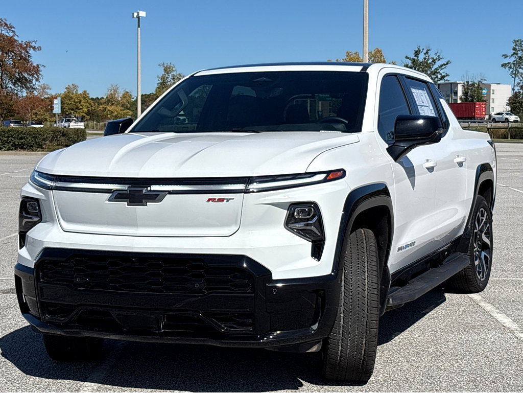 New 2025 Chevrolet Silverado EV RST image 3