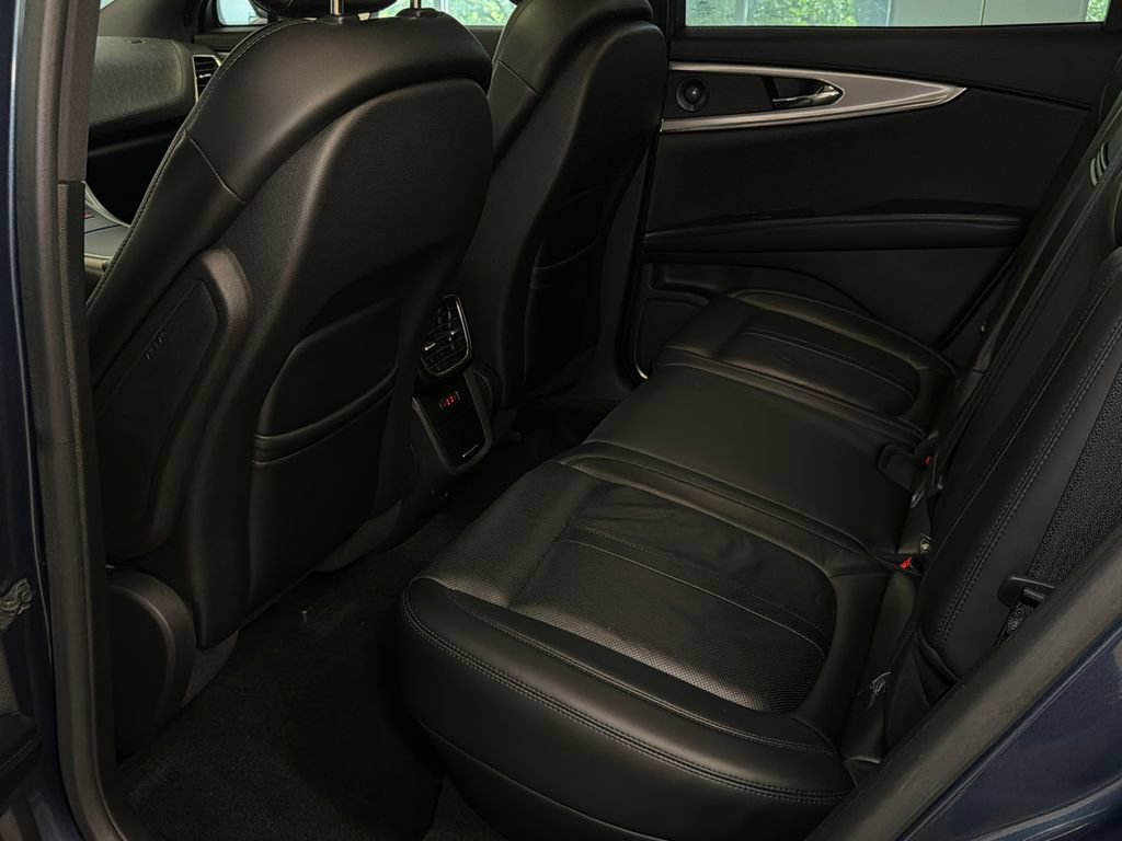 Used 2019 Lincoln Nautilus Reserve AWD/4WD image 14