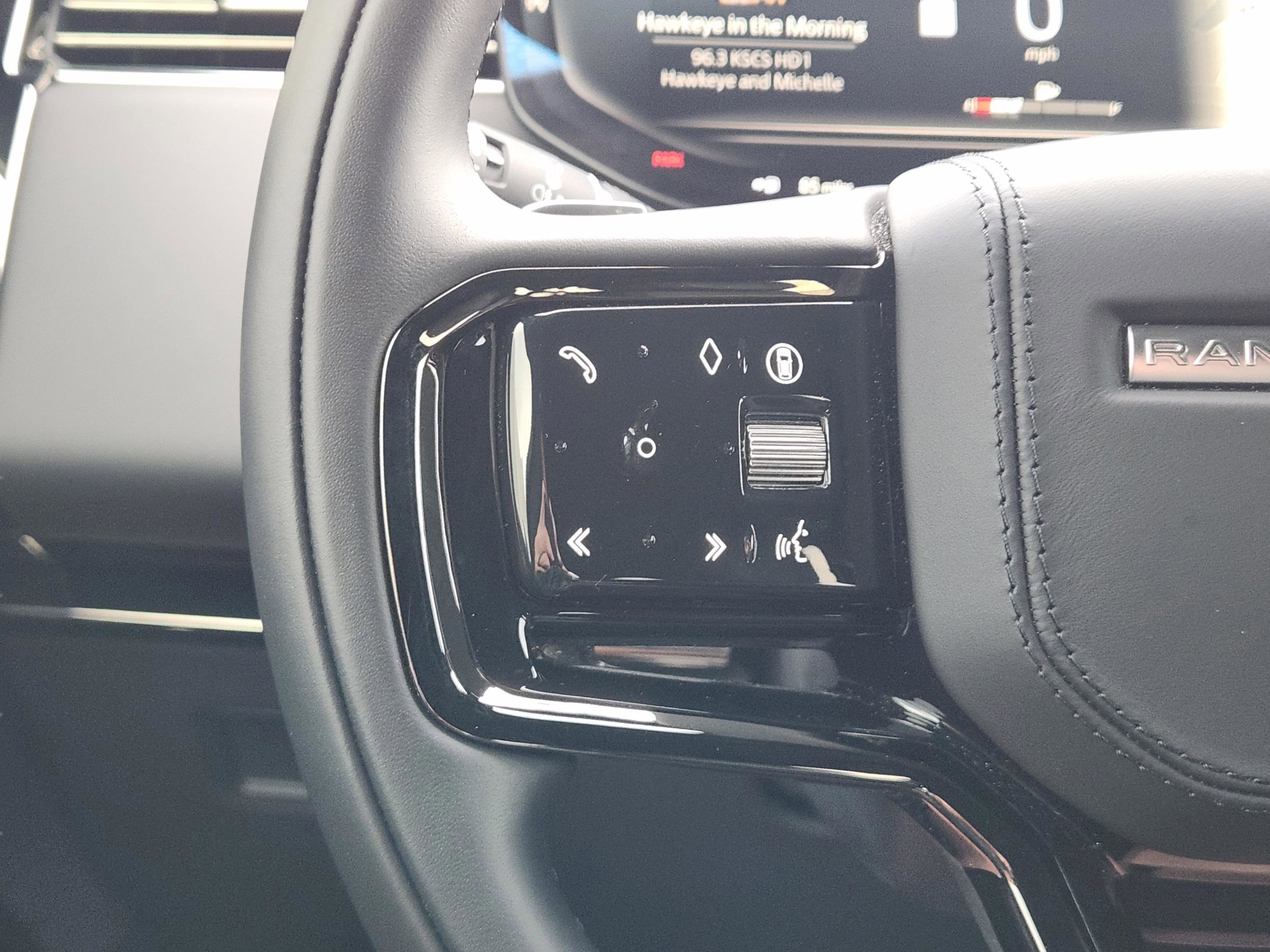 Certified 2025 Land Rover Range Rover Sport Autobiography image 21