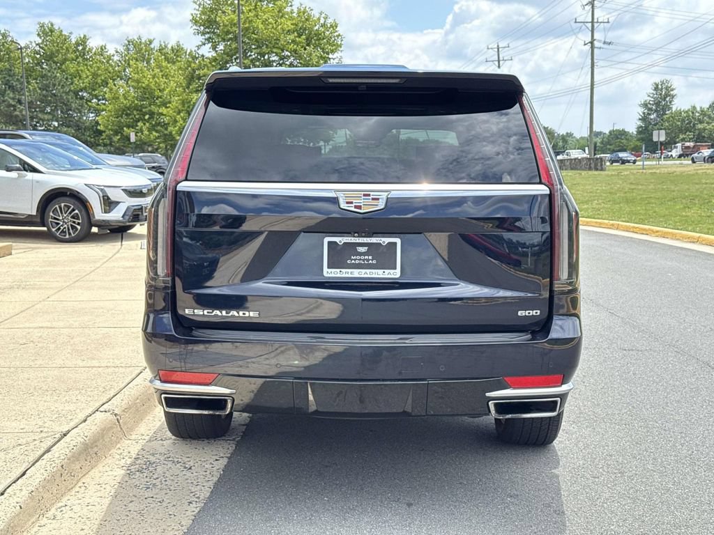 Used 2021 Cadillac Escalade ESV Premium Luxury w/ Driver Assist Tech Package AWD/4WD image 24