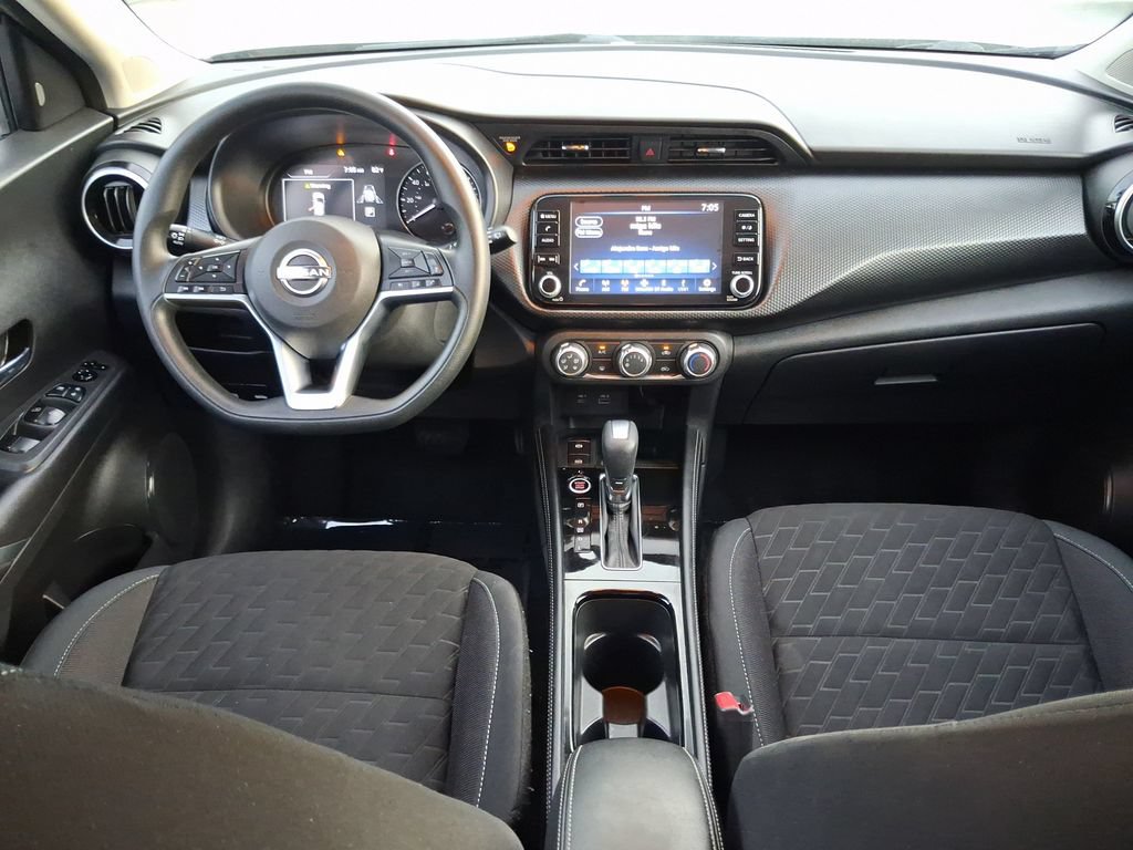 Certified 2023 Nissan Kicks SV FWD image 9