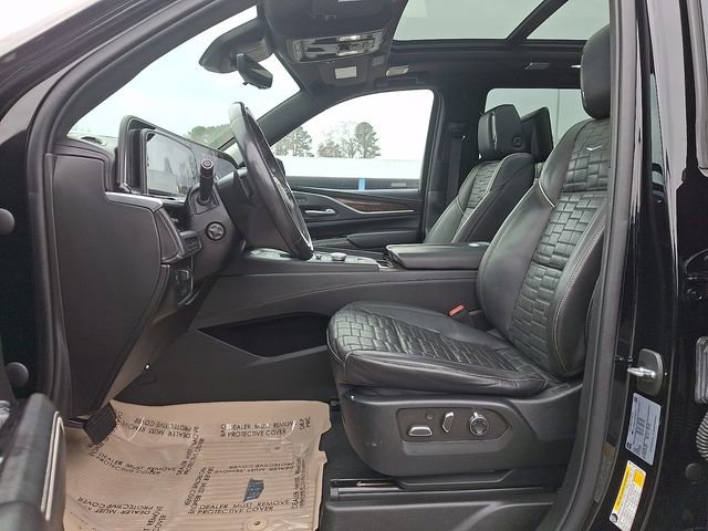Used 2022 Cadillac Escalade Premium Luxury Platinum image 16