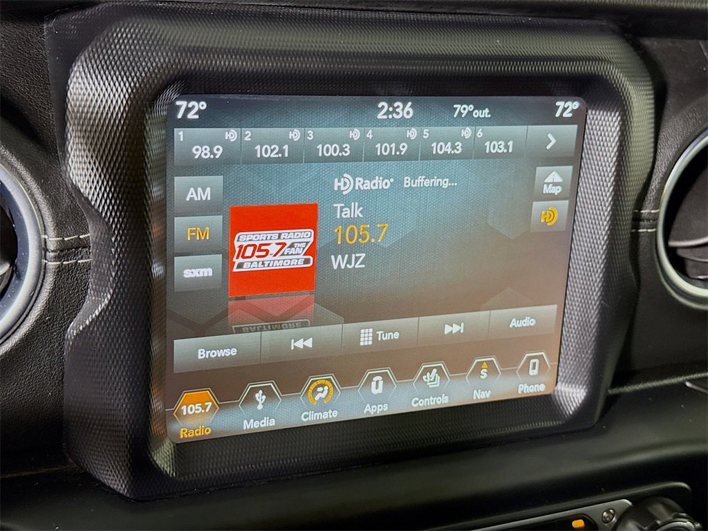 Used 2018 Jeep Wrangler Unlimited Sahara image 8