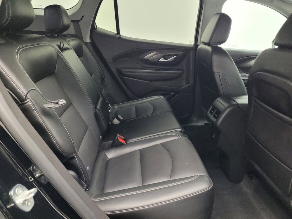 Used 2023 GMC Terrain SLT image 19