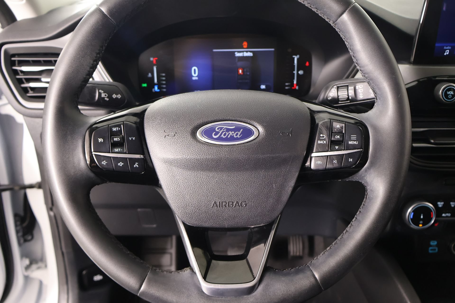 Used 2023 Ford Escape Active AWD/4WD image 3