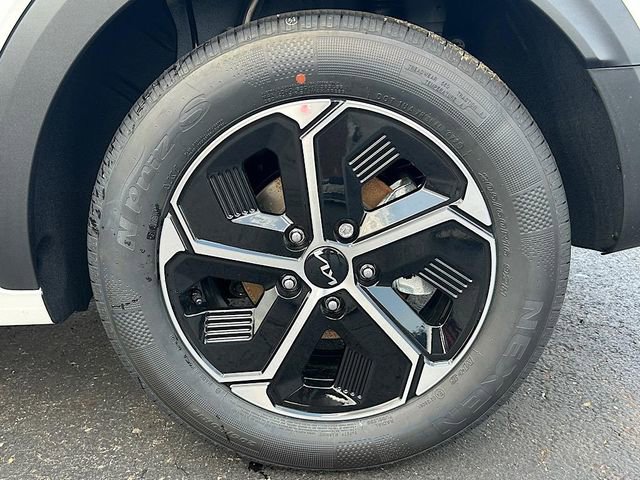 New 2025 Kia Niro EX image 26