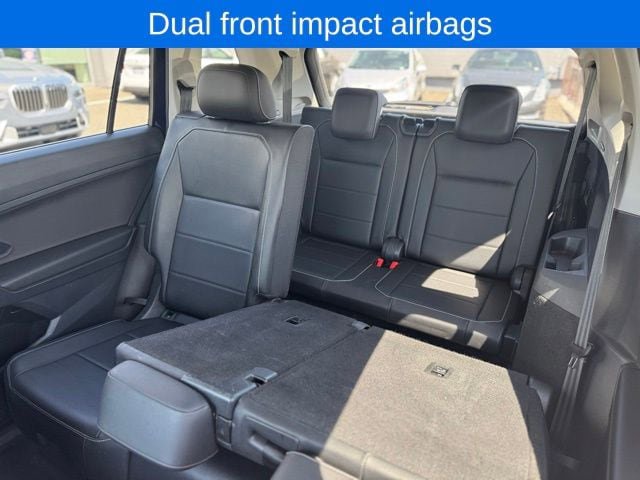 Used 2021 Volkswagen Tiguan SE w/ 3rd Row Seat Package AWD/4WD image 24