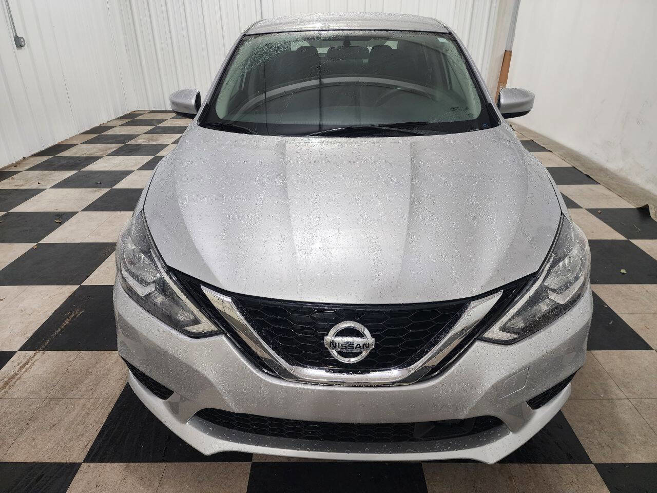Used 2018 Nissan Sentra S image 3