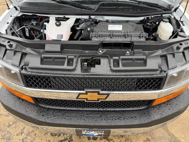 New 2025 Chevrolet Express 2500 w/ Driver Convenience Package image 33