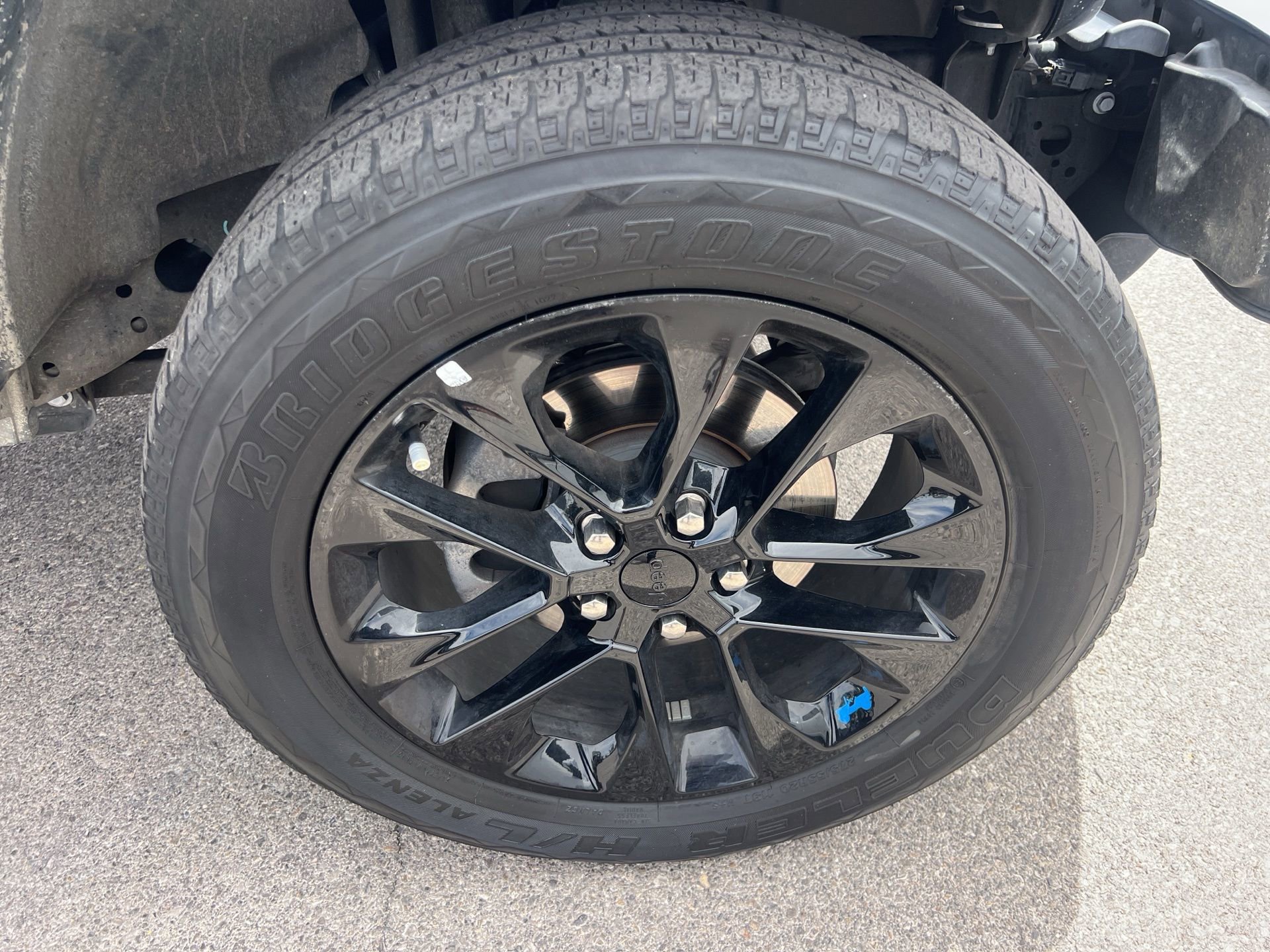 Used 2022 Jeep Wrangler Unlimited Sahara w/ Cold Weather Group AWD/4WD image 14