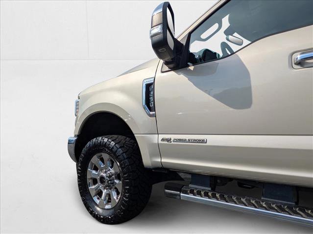 Used 2018 Ford F250 Lariat w/ Chrome Package image 28