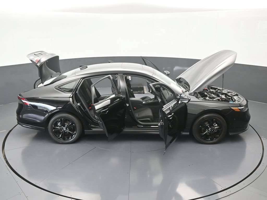 Used 2025 Honda Accord SE image 68
