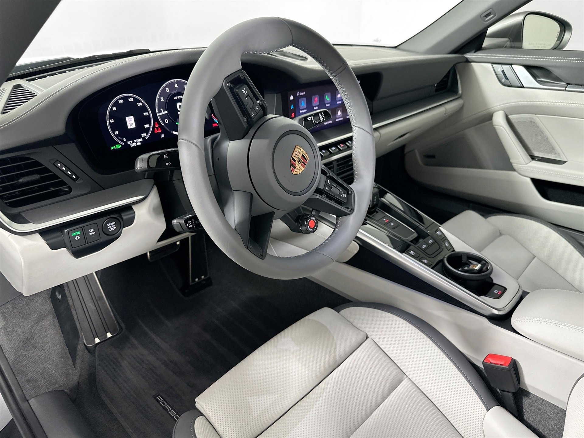 Certified 2026 Porsche 911 Targa 4 GTS image 4