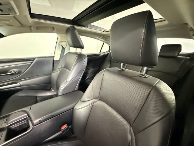 Used 2019 Lexus ES 350 w/ Premium Package FWD image 5