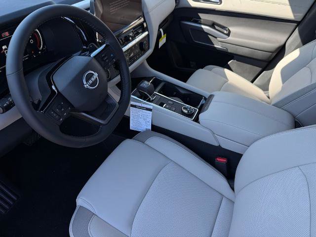 New 2026 Nissan Pathfinder SL image 16